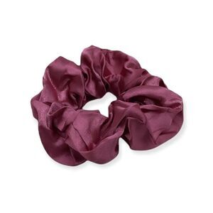 NWT Wool + Pepper Co. Satin Scrunchie